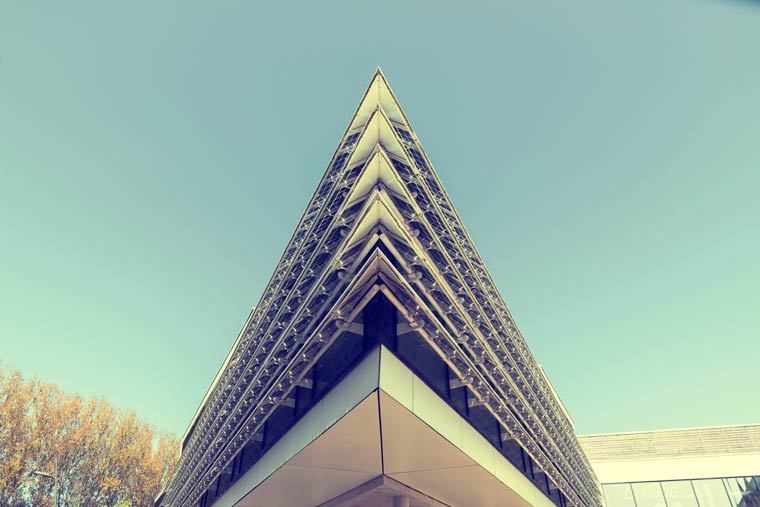 城市几何: Andrés Gallardo美丽的建筑摄影