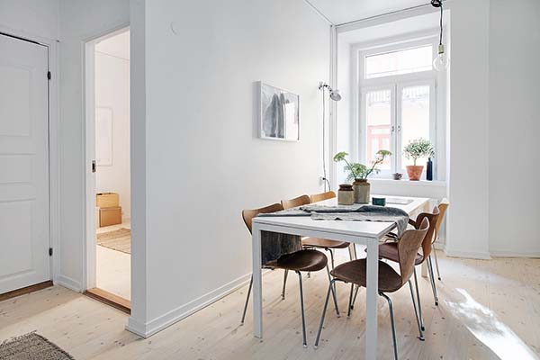 哥德堡极简纯白的北欧风格公寓设计