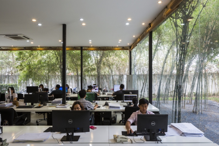 犹如置身于竹林中的胡志明市MIA设计工作室办公空间设计