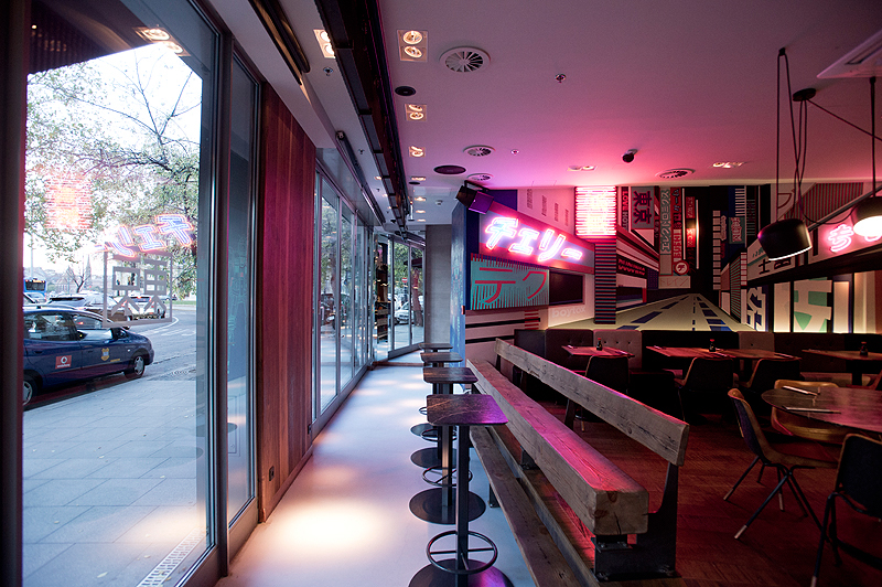 布达佩斯Tokio日式餐厅室内设计