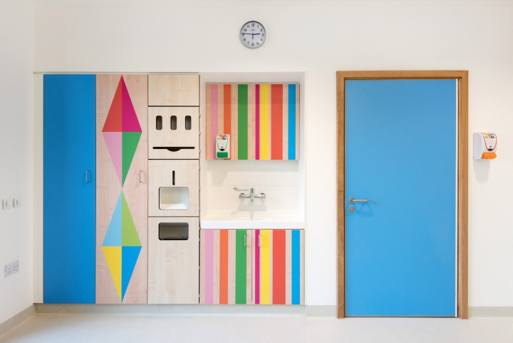明亮的色彩：谢菲尔德儿童医院病房设计