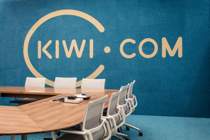 在线旅游网站Kiwi.com办公室设计