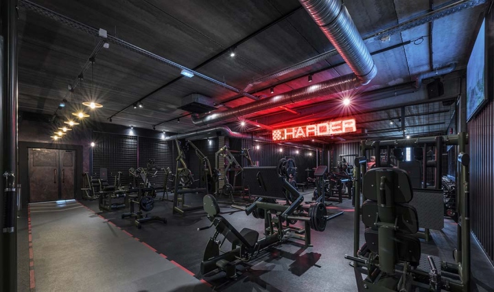 法国Metabolik工业风格健身房设计