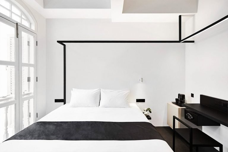黑白极简主题的Hotel Mono酒店设计