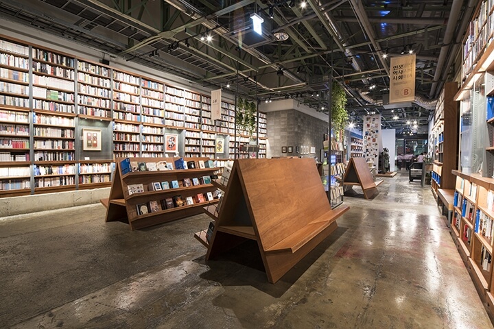 韩国网上书店YES24线下书店设计